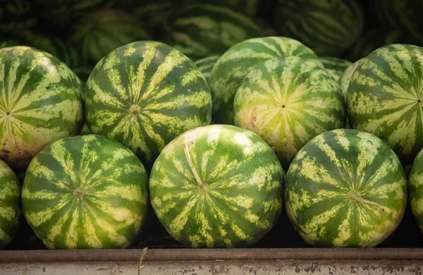 Pile Watermelons Heap Watermelon Farmers Market Seasonal Vitamins — Stock Photo, Image