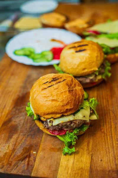 Two Homemade Grilled Hamburgers Wooden Board Homemade Burgers Cooking Homemade — Stock Photo, Image