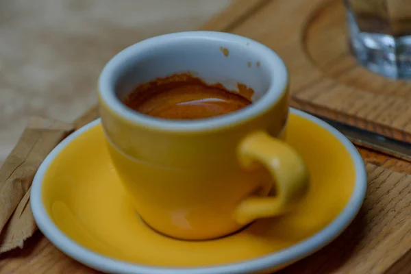 Café Xícara Amarela Com Café Expresso Xícara Café Amarelo Conceito — Fotografia de Stock