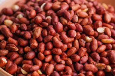 Yukarıdan bakan fıstıklar. Fıstık. Vejetaryen protein kaynağı Kızarmış fıstık arka planı