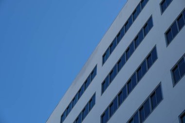 Tasarım için Los Angeles'taki binaların ön cephesinin elemanları ve detayları