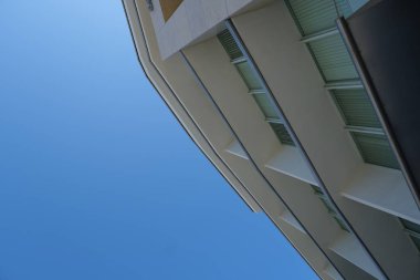 Tasarım için Los Angeles'taki binaların ön cephesinin elemanları ve detayları