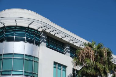 Tasarım için Los Angeles'taki binaların ön cephesinin elemanları ve detayları