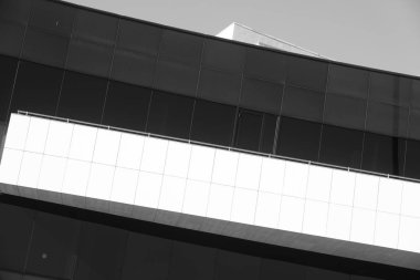 Tasarım için Los Angeles'taki binaların ön cephesinin elemanları ve detayları