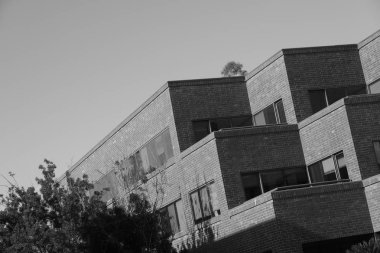 Tasarım için Los Angeles'taki binaların ön cephesinin elemanları ve detayları