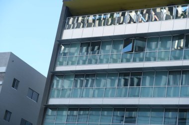 Tasarım için Los Angeles'taki binaların ön cephesinin elemanları ve detayları