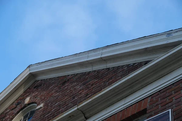 Tasarım için Los Angeles'taki binaların ön cephesinin elemanları ve detayları