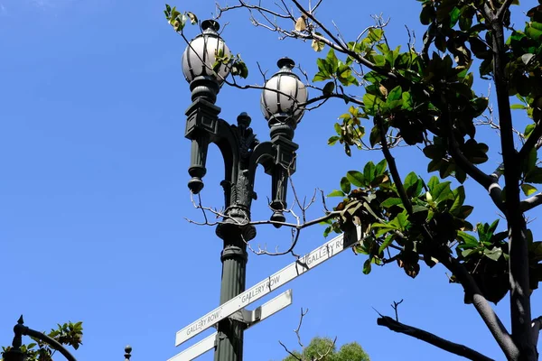 Linterna Una Calle Ciudad —  Fotos de Stock