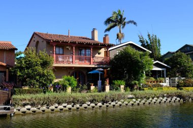 Binaların dış görünüşünün ayrıntıları ve unsurları. Los Angeles, Usa. Temmuz 2019