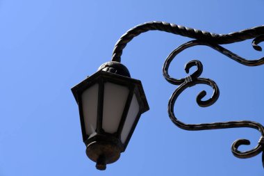 Fener bir şehir sokak üzerinde