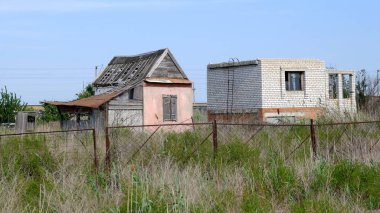 Rusya 'da terk edilmiş evler..