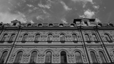 Rusya şehirlerindeki evin dış görünüşünün unsurları ve ayrıntıları