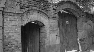 Rusya şehirlerindeki evin dış görünüşünün unsurları ve ayrıntıları