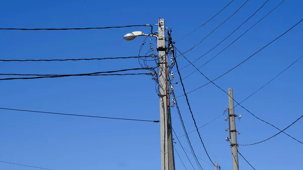 Palo Elettrico Con Fili Campagna — Foto Stock