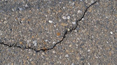 Duvarın beton yüzeyi. Çatlak. Web tasarımı için arkaplan resmi.