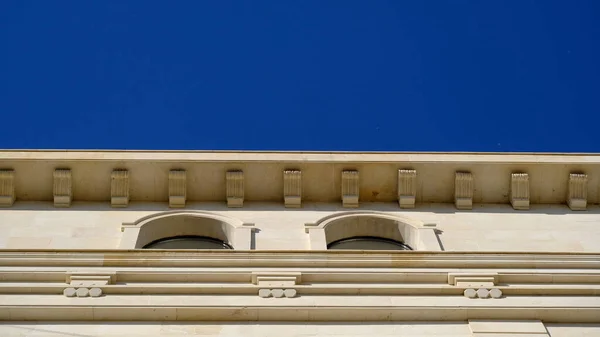 Details Und Elemente Der Fassade Des Gebäudes — Stockfoto