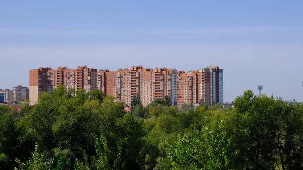 Binanın dış görünüşünün ayrıntıları ve unsurları.