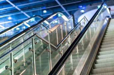 Berlin metro istasyonu Pot yürüyen merdivenler de sıradışı görünümü
