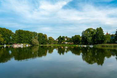 Ferchesar, Brandenburg, Almanya 'da Ferchesar Gölü' nde.