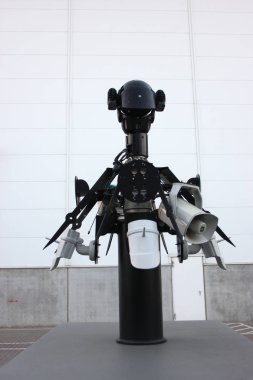 İnsan gibi gözetim kamera