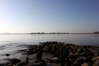 Düşük Tide River Elbe