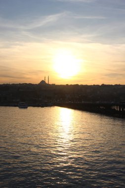 İstanbul Boğazı'nda gün batımı 