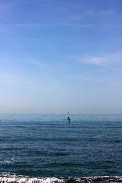 Stå Upp Paddler Vid Forte Dei Marmi Italien Toscana — Stockfoto