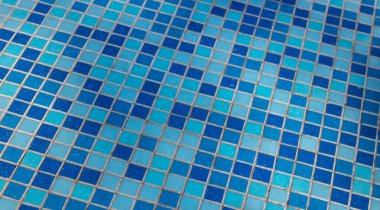 Mavi mozaik. havuz, duş, mutfak için kiremitler.