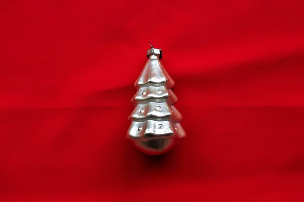 Noel Ağacı Süslemesi Küçük Gümüş Noel Ağacı Yeni Yıl Noel — Stok fotoğraf