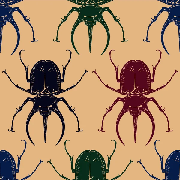 Seamless pattern with insects. Color beetles on gold background. — Stock Vector