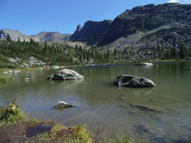 Ergaki,Uyuyan Sayan,asılı taş...