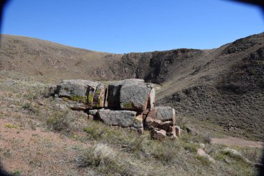 Uybat nehri yakınlarında. Hakassia.