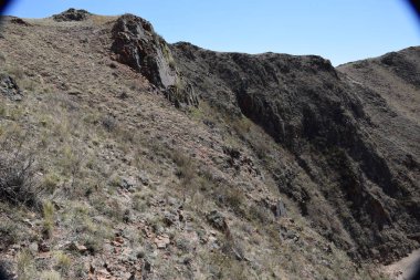 Uybat nehri yakınlarında. Hakassia.