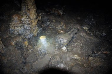 Borodino mağarası. Khakassia.Rusya.