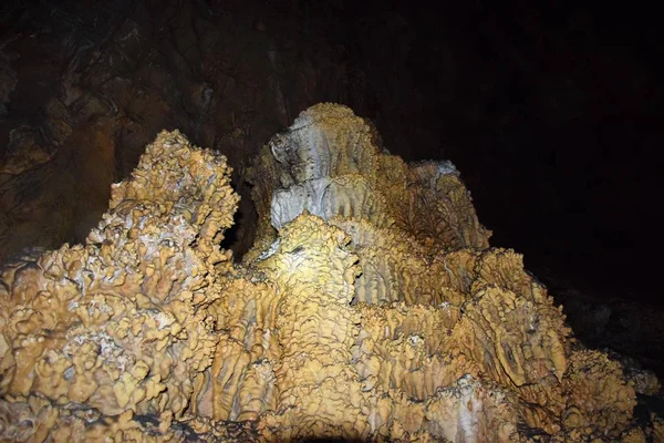 Σπηλιά Του Μποροντίνο Καϊκάσι Ρωσια — Φωτογραφία Αρχείου