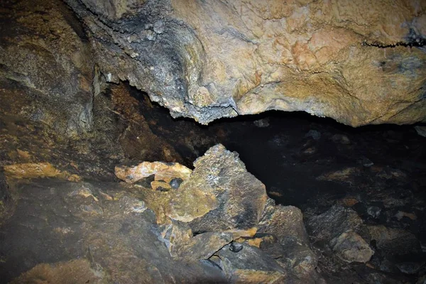 Печера Бородіно Хакасія Росія — стокове фото