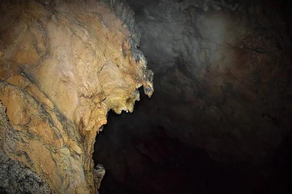 Σπηλιά Του Μποροντίνο Καϊκάσι Ρωσια — Φωτογραφία Αρχείου