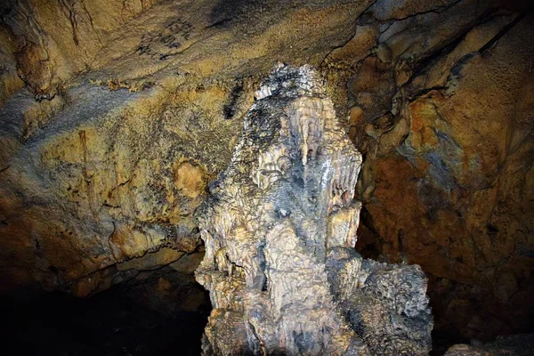 Бородинская Пещера Хакасия Россия — стоковое фото