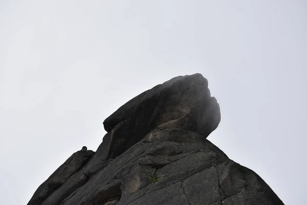 Sayans Ergaki Cume Hanging Stone Paisagem Montanha Passagem Artistas — Fotografia de Stock