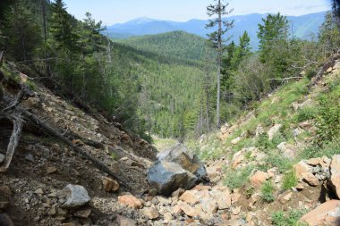 Sayans, Borus Ridge. Dağ manzarası..