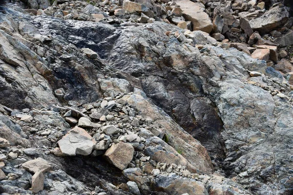 Sayans, Borus Ridge. Dağ manzarası..