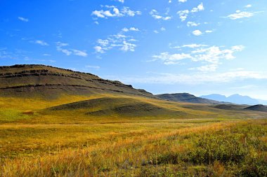Oglahty 'de. Dağ manzarası. Hakassia. Güney Sibirya..