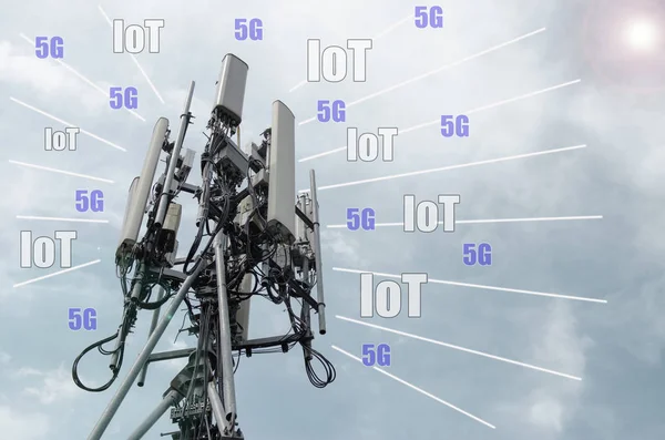 Signal Iot Avec Tour Télécommunications Nouvelle Technologie Ville Intelligente — Photo