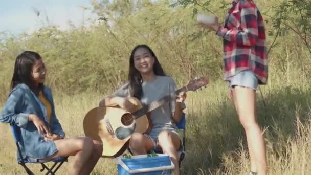 Slow Motion Group Young Teen Asian Woman Happy Friends Camping — Stock Video