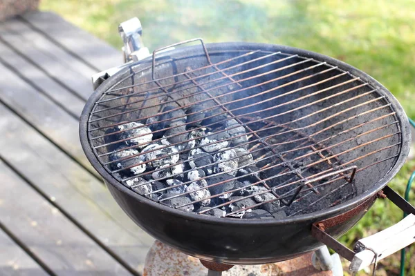 Grill Mit Heißer Kohle — Stockfoto