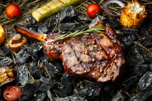 Bistecca Alla Brace Con Verdure — Foto Stock