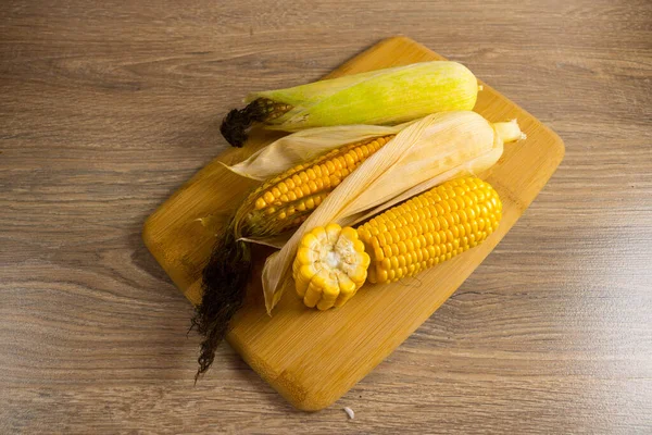 Corn Lies Canvas New Crop Fresh Corn Closeup Corn Cob — Stock Photo, Image