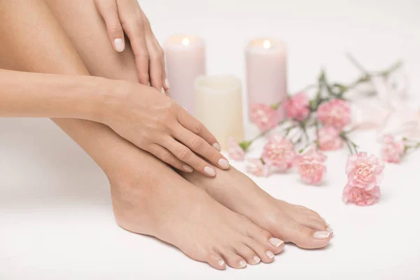 Kobiece Ręce Nogi Miejscu Spa Idealne Zrobić Manicure Pedicure — Zdjęcie stockowe