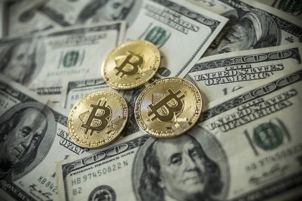 Altın Bitcoins Dolar Yalan Sikke — Stok fotoğraf