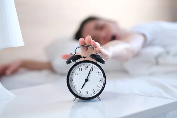 Young Woman Ready Wake Alarm Clock Time Wake — Stock Photo, Image